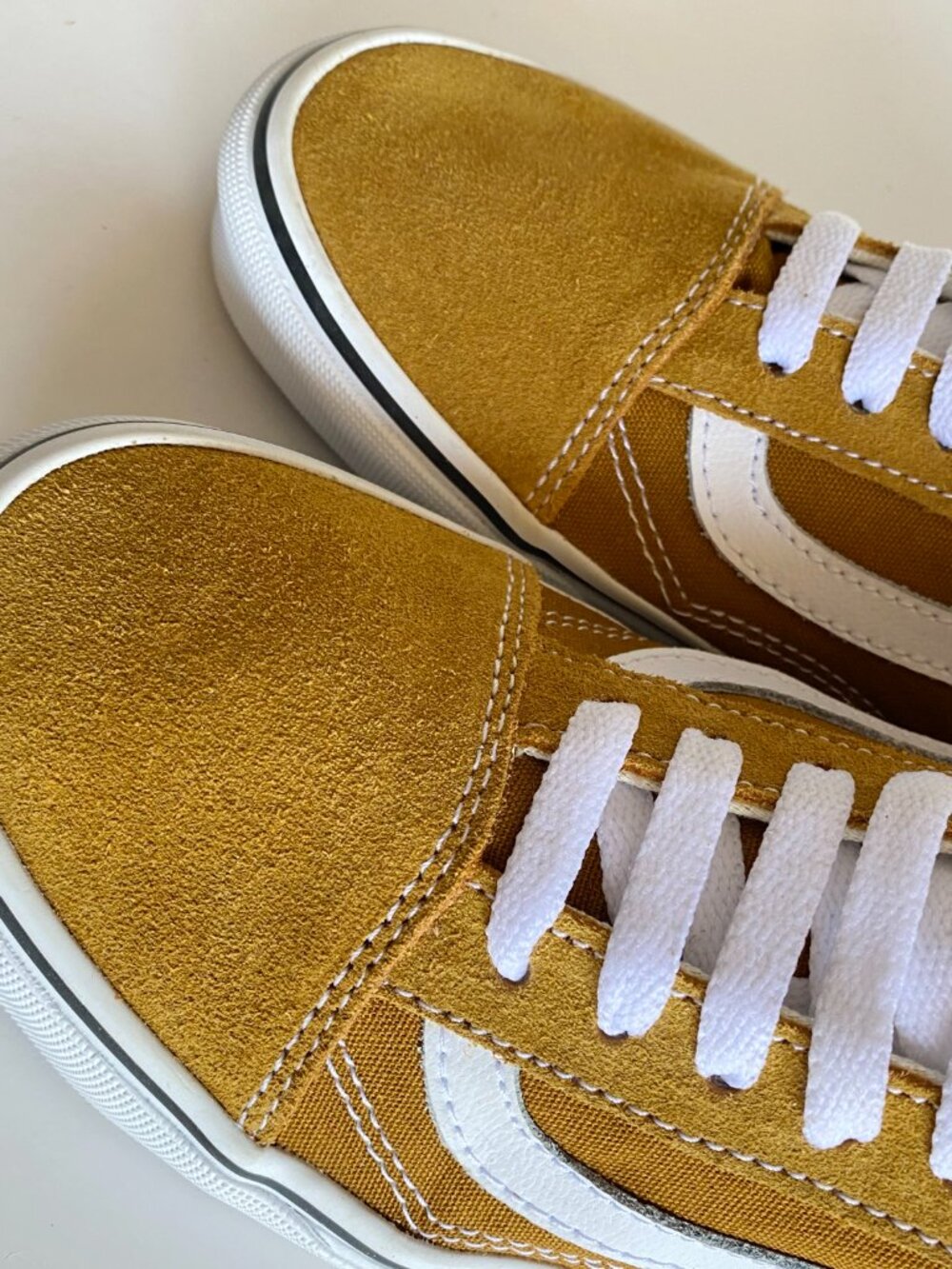 VANS Old Skool Eco Yellow / Gold Suede Skate Sneakers Shoes Women’s 7 Men’s 5.5 - Picture 6 of 11
